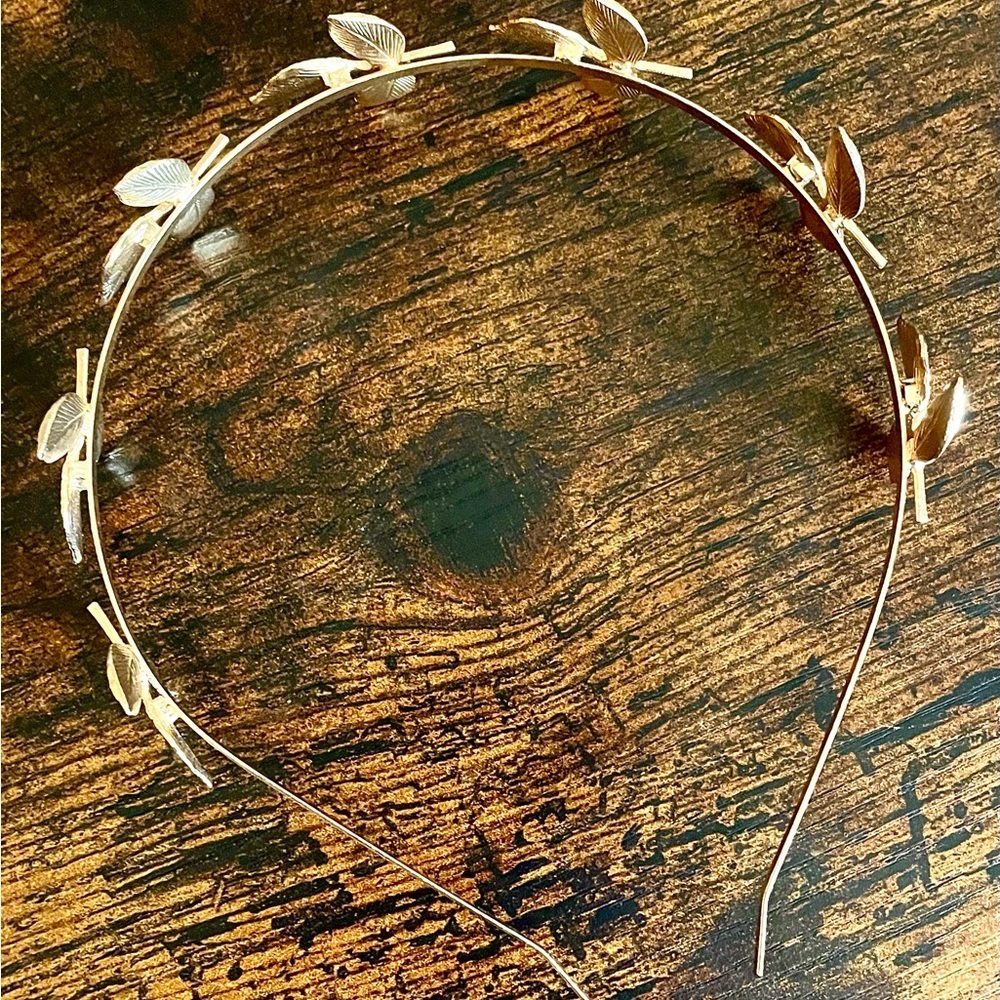 NWOT Gold Laurel Leaf Headband Crown Grecian Goddess Festival Bridal Boho Tiara - Picture 2 of 9